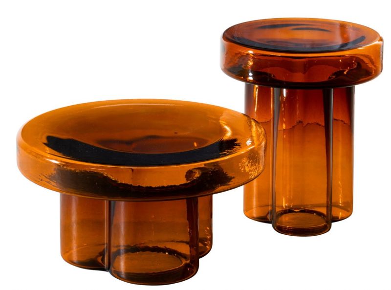 Zwei braune Soda Beistelltische von Miniforms aus Glas, moderne Wohnzimmermöbel.